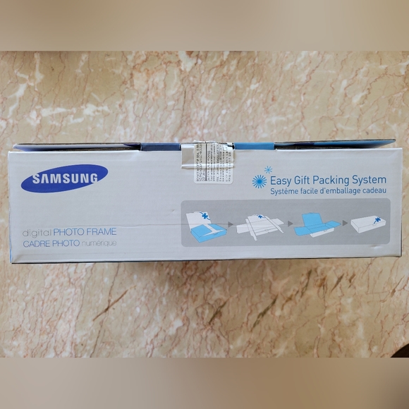 Samsung Digital Photo Frame - Picture 6 of 6